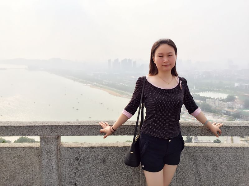 许东杰）面朝大海，春暖花开。.JPG