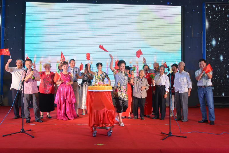 1443599297783350.jpg 庆祝连云港致公党30周年生日.JPG