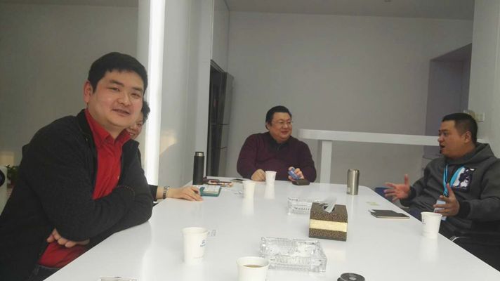 支部党员开展座谈_副本.jpg