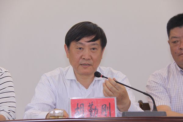 胡勤刚主委在教师培训开班仪式上致辞_副本.jpg