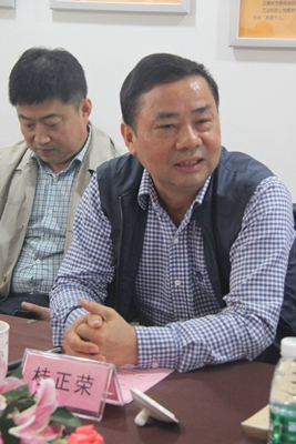 建邺区政协副主席、区委统战部部长桂正荣代表区委统战部致贺词.jpg