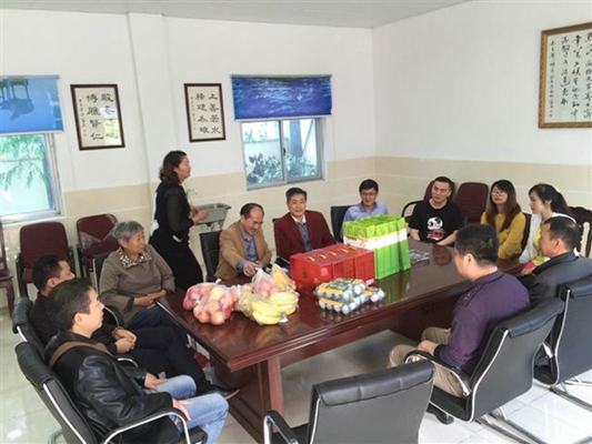 浦口综合支部节前慰问桥林敬老院.jpg