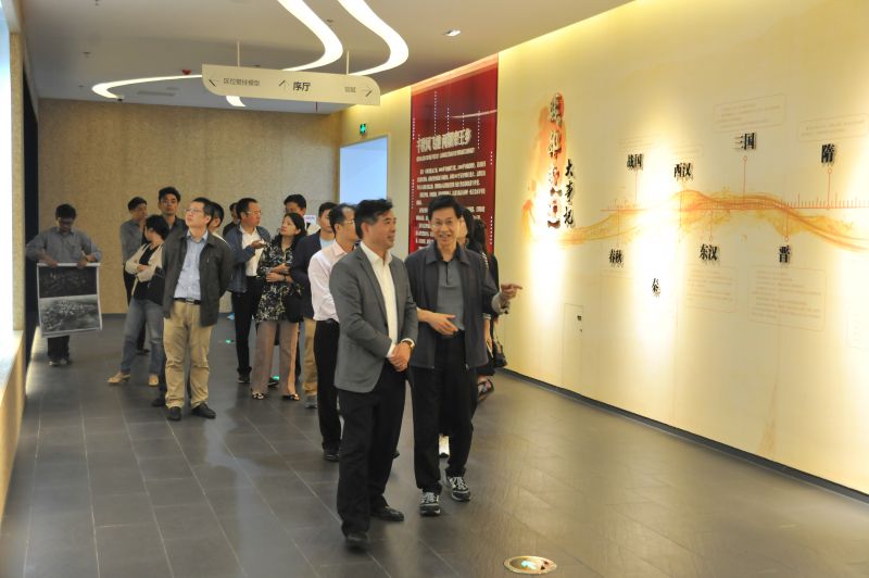致公党广东省委副主委杨英率调研组来我市开展“着力发展高铁经济 助力粤东西北振兴”调研.JPG