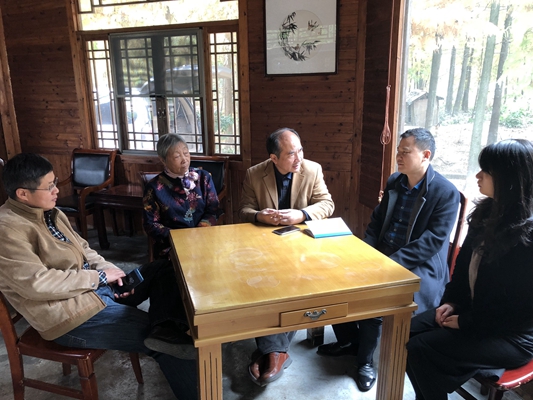 致公党浦口区综合支部组织党员学习十九大会议精神_副本.jpg