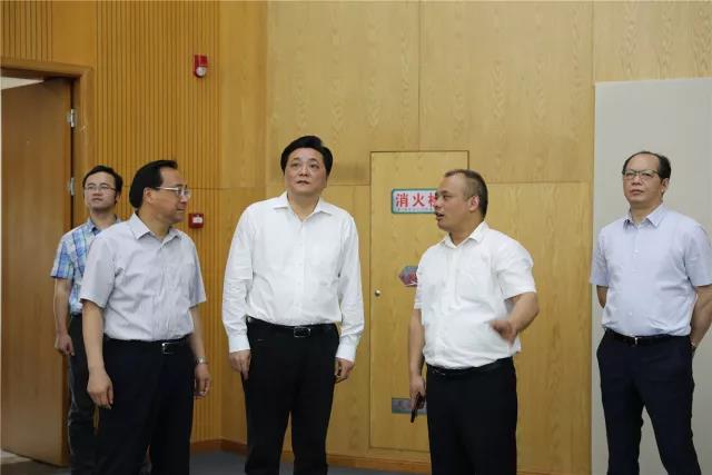 曹新红.jpg