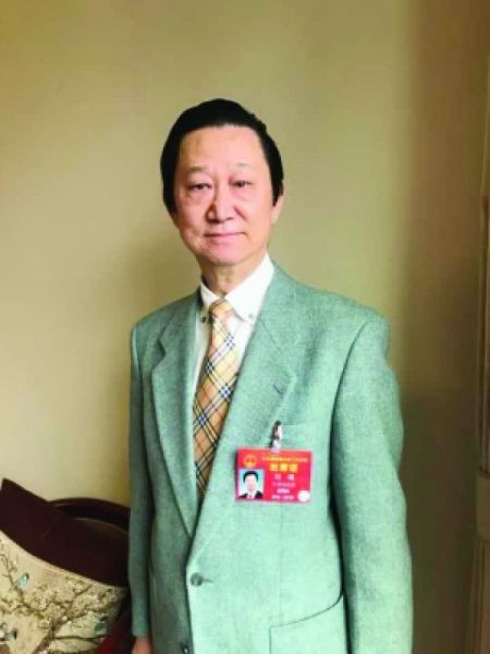刘璠.jpg