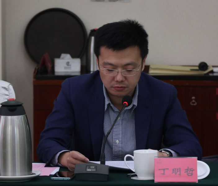 扬州市委副主委,邗江总支主委丁明哲汇报邗江总支主题教育活动情况