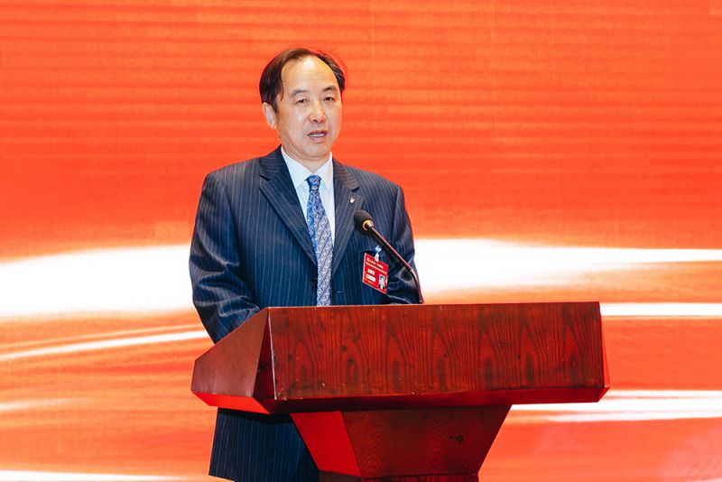 汪主委作报告.jpg